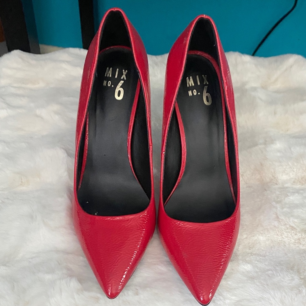 Mix No. 6 Vibrant Red Pumps